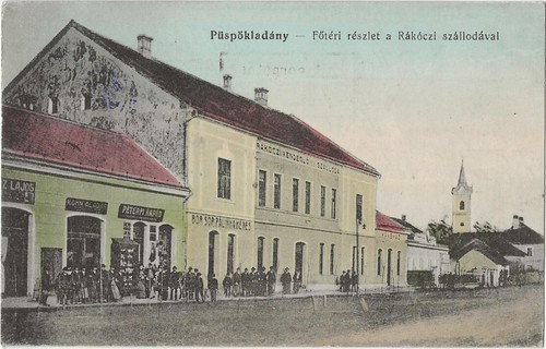 AK Püspökladány, Hajdú-Bihar, Ungarn - Straßenpartie, Geschäfte, Lazarett-Stempe