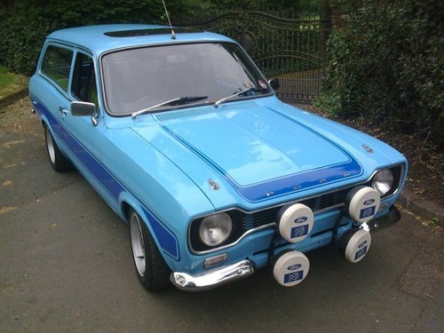 Prototype-Ford-Escort-RS2000-Estate-MK1-Replica-1974-Olympic-Blue-RS-Decals