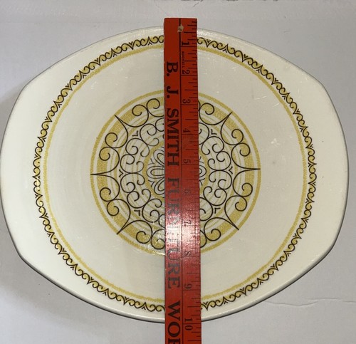 Serving Platter Unbranded Cream Yellow Brown 11" Chip on reverse side - Picture 3 of 8