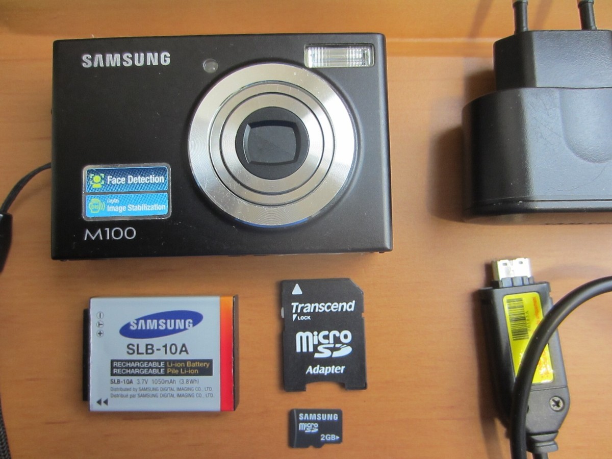 Samsung M100 Digital Camera 8.2MP Black Charger Memory card Works