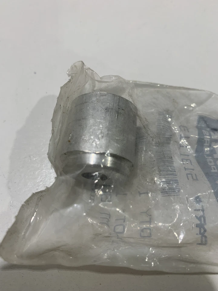 Montaje de parachoques - Polaris N O S 2000 Foto 2 de 2