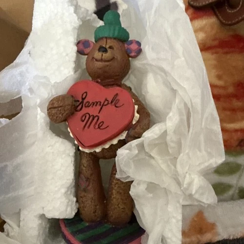 1997 Enesco Jim Shore Max The Bear With A Heart Of Gold Sample Me. Open Box