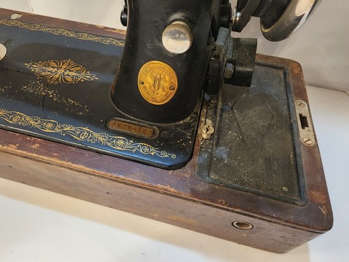 1937 Singer Sewing Machine New Jersey - Untested - AS IS - Picture 6 of 24