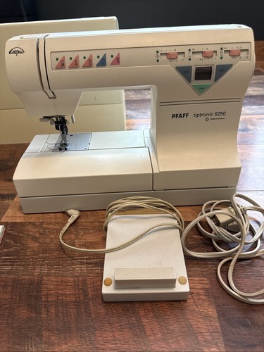 Pfaff Tiptronic 6250 Sewing Machine Foot Pedal Case Manual Untested - Picture 2 of 7