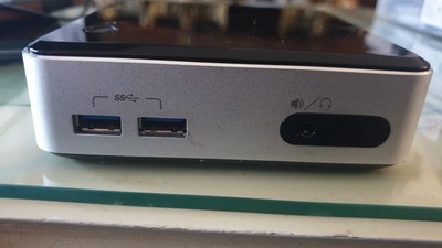 Intel NUC D54250WYK 1.90GHz i5-4250U 8GB RAM 18GB SSD Win 10 HOME