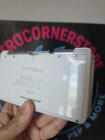 Nintendo 3DS Console Gloss White FAST SHIPPING 