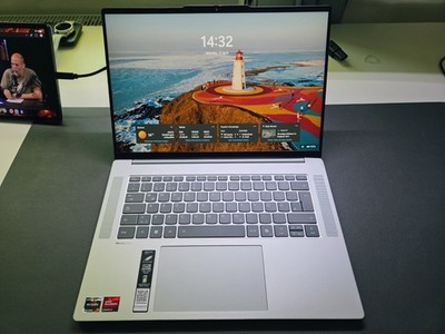 Lenovo IdeaPad Slim 5 15ARP10 15,3'' 100%sRGB Ryzen 7 7735HS 680M 70Wh beschädigt