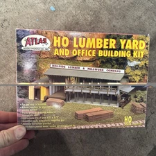 Atlas Lumber Yard & Office Kit - HO Scale Model Railroad Building - #750