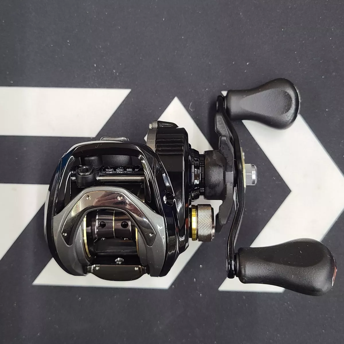 Daiwa CR80 CR80HS Right-Handed Baitcasting Reel