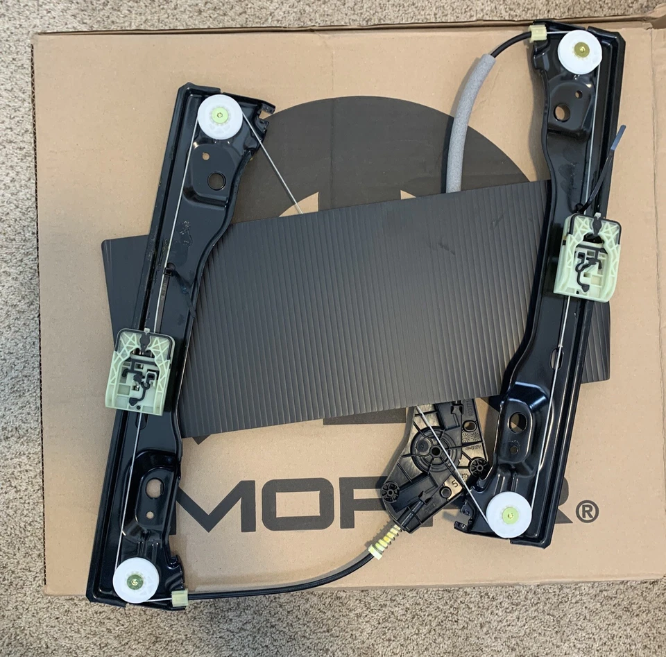 Jeep Grand Cherokee Dodge Durango 2014 2023 OEM regulador de puerta delantera Foto 4 de 4