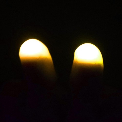 2x LED Luce Dito Pollici Rosso Magico Prop Barra Festa Fantastica~ Mostra Bella - Foto 8 di 15