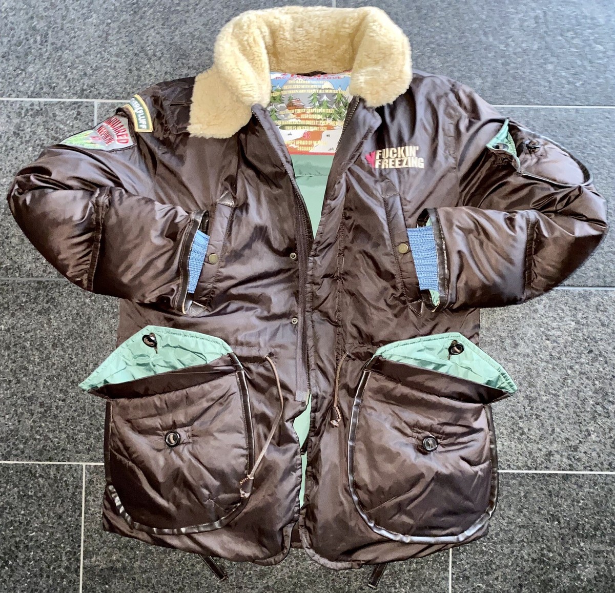 DSQUARED2 2004AW FUCKING FREEZINGダウンベスト DSQUARED2 2004AW FUCKING FREEZINGダウンベスト - メルカリ
