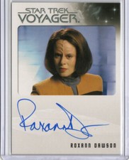 2015 Rittenhouse Star Trek Voyager: Heroes and Villains Trading Cards 8