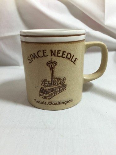 Seattle , WA Space Needle Souvenir Coffee Mug With History And Facts  A328ST - Picture 1 of 6