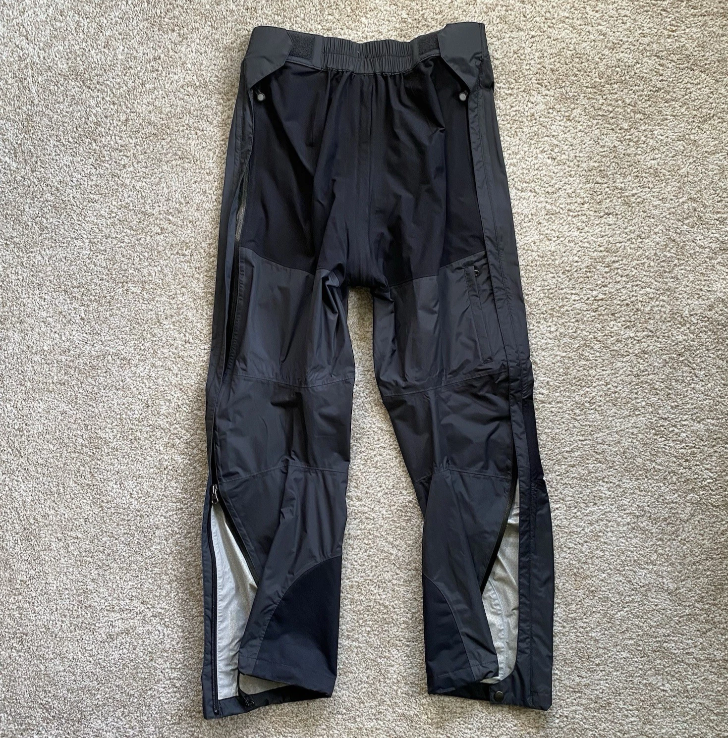 Vtg Patagonia Women's Drop Seat Pants Size 6 Black Outer Shell Gorpcore Y2K
Opens in a new window or