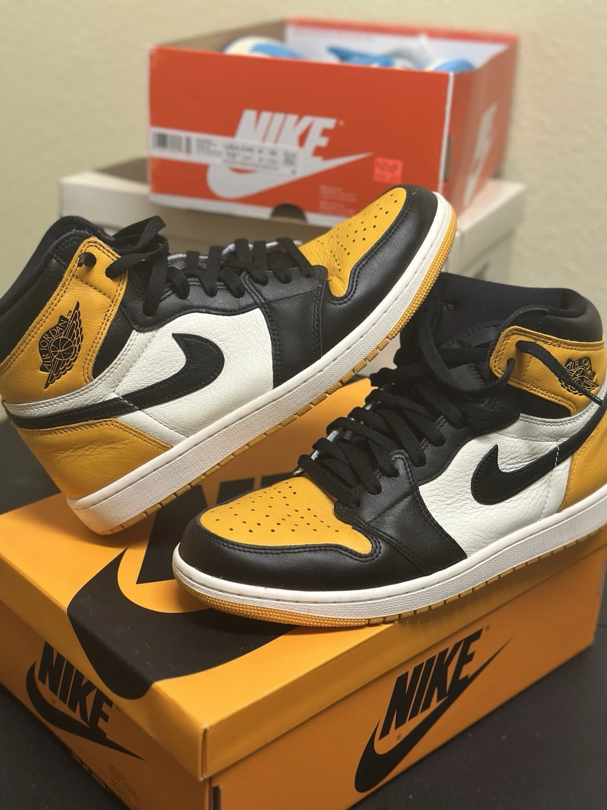 Nike Air Jordan 1 Uomo Taglia 10.5 Retro High OG Taxi Punta Gialla 555088 711