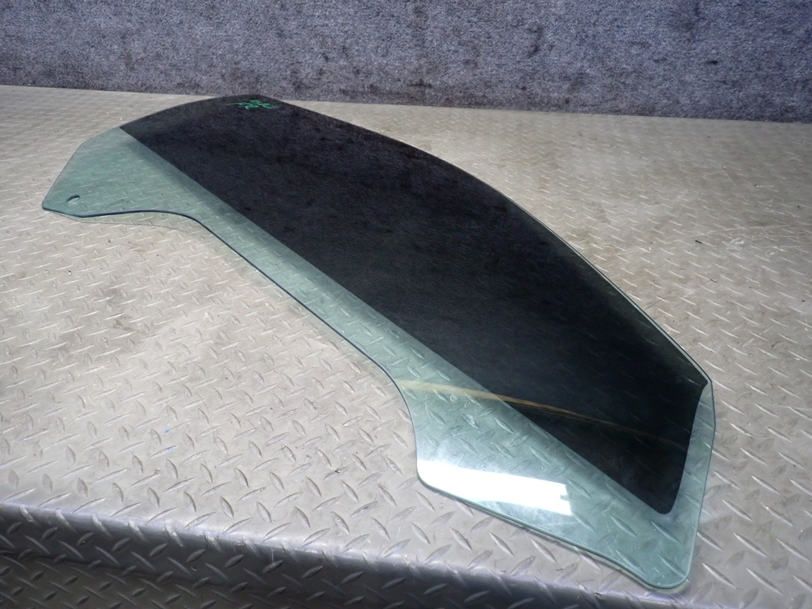 2008-2019 MASERATI GRANTURISMO M145 RIGHT DOOR GLASS WINDOW