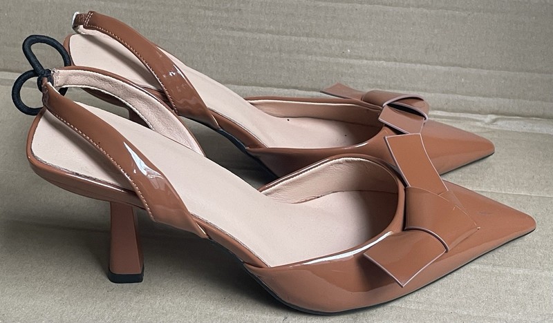 Brown Pointed toe Slingback Heels Shoes In Excellent Shape Size 39