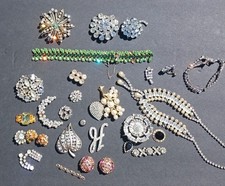 Vintage RHINESTONE Junk/Broken Jewelry LOT, CRAFT, REPAIR, REPURPOSE