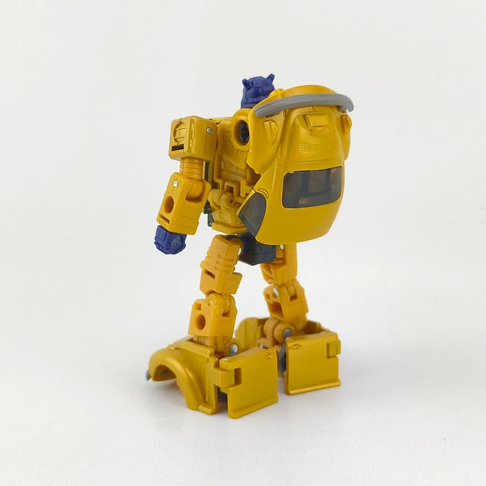 Transformers Autobot Goldbug Complete Legacy Creatures Collide Deluxe Class - Imagem 3 de 4