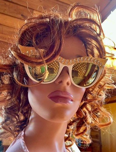 PERVERSE LA Thomas James NEFERTITI Cateye RHINESTONE Pin-Up Sunglasses NWT - Picture 14 of 17