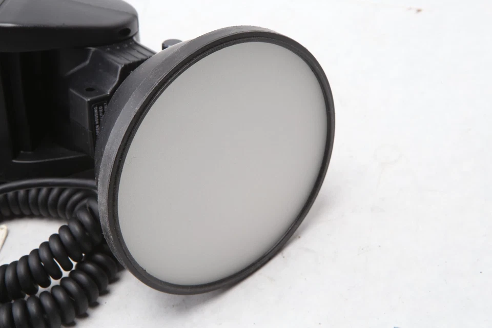 Quantum Qflash Model T2 Flash Set Strobe w Digital Upgrade L31 - Image 3 of 4