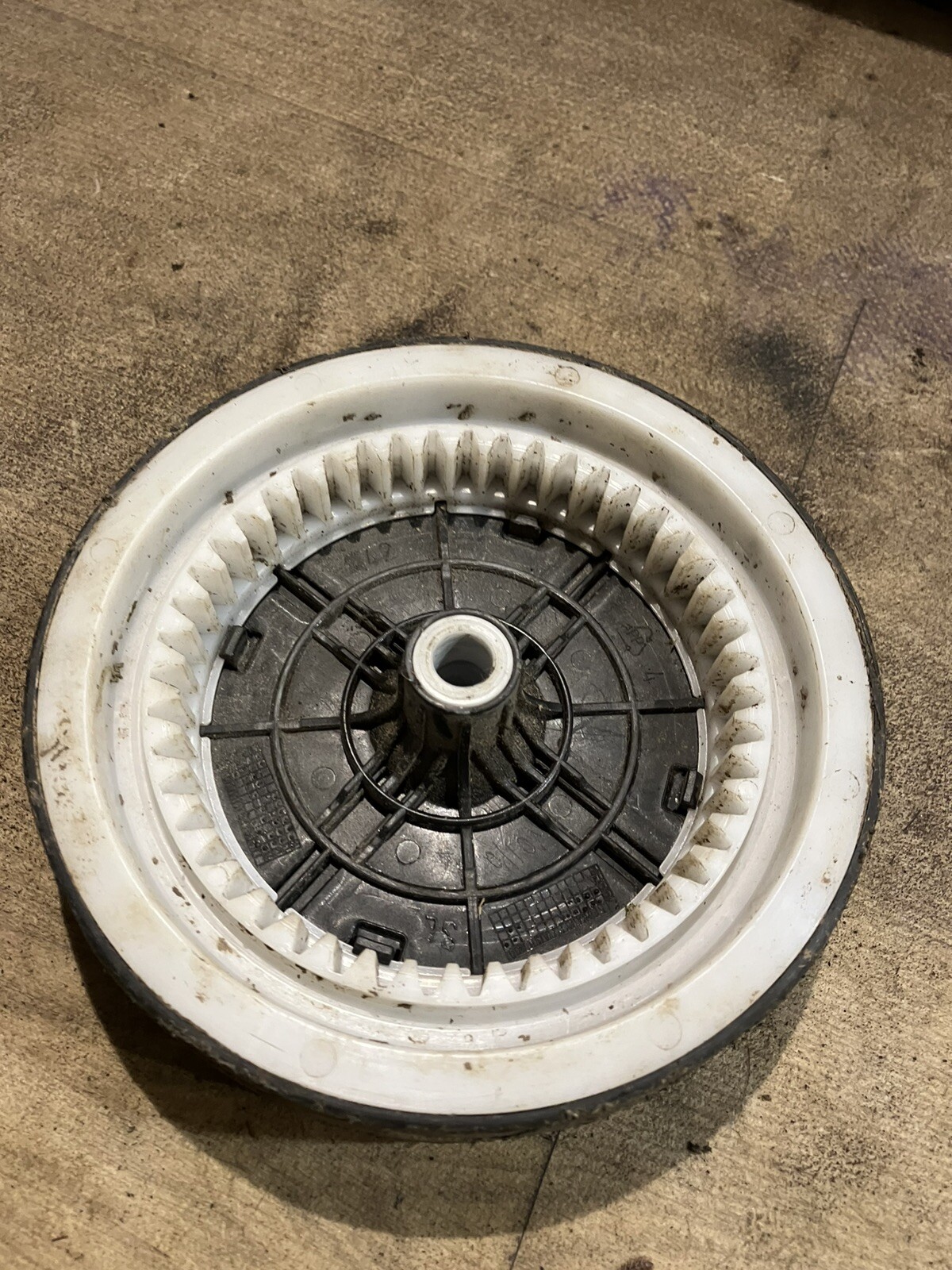 Rear Drive Wheel from a Mountfield SP414, Briggs 3HP Engine (52)