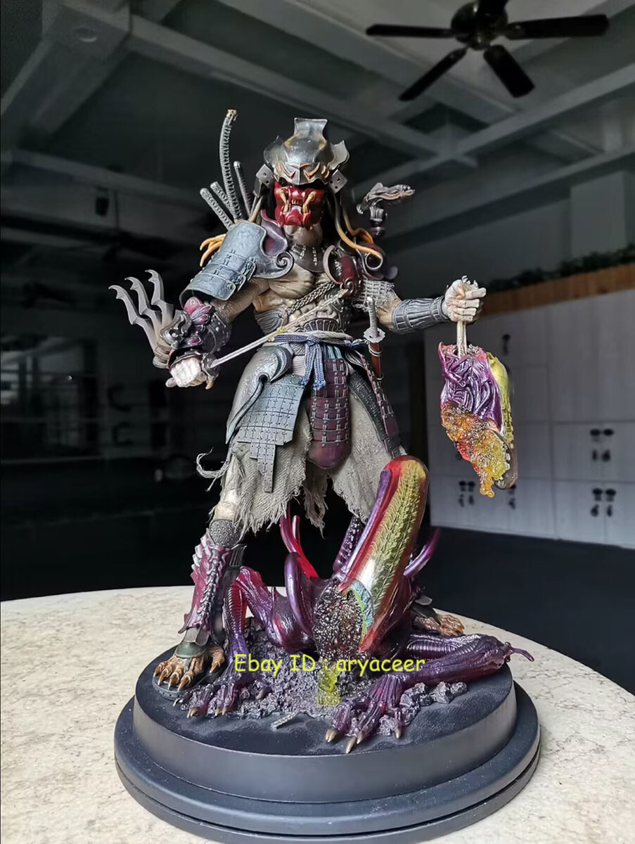 HOT TOYS エイリアンvsプレデター レクイエム「PREDATOR」 Amazon.com: Sideshow Collectibles Hot Toys Movie Masterpiece