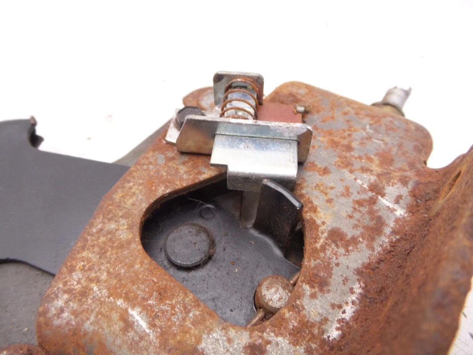 Palanca de freno eléctrica de estacionamiento de emergencia Camaro Firebird 82-89 con manija de tracción de botón GM Foto 4 de 4