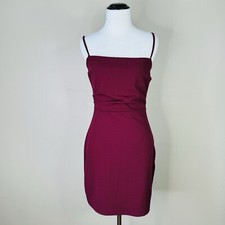 Windsor Size Medium Maroon Burgundy Formal Homecoming Cocktail Dress