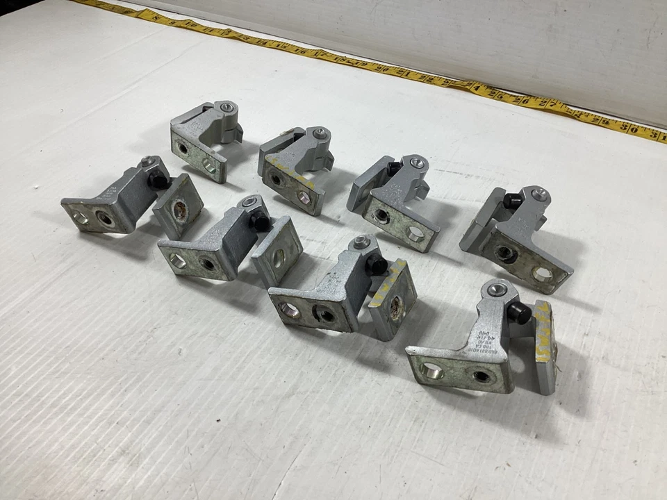 Volkswagen Jetta 2011-2016 bisagras de puerta delantera/trasera - derecha/izquierda 8K0831402H OEM. Foto 3 de 4