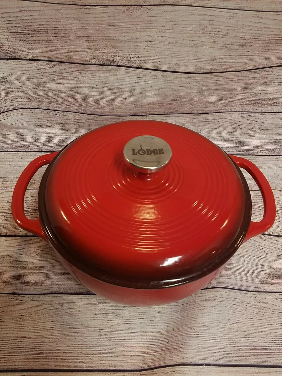 LODGE 4.5 QT PORCELAIN ENAMEL ON CAST IRON RED DUTCH OVEN LOOP HANDLES  INDUCTION