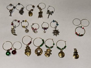 Various Vintage Pier 1 Wine Glass Charms Set Cooking Theme Golden Tone Metal