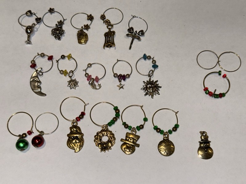 Various Vintage Pier 1 Wine Glass Charms Set Cooking Theme Golden Tone Metal