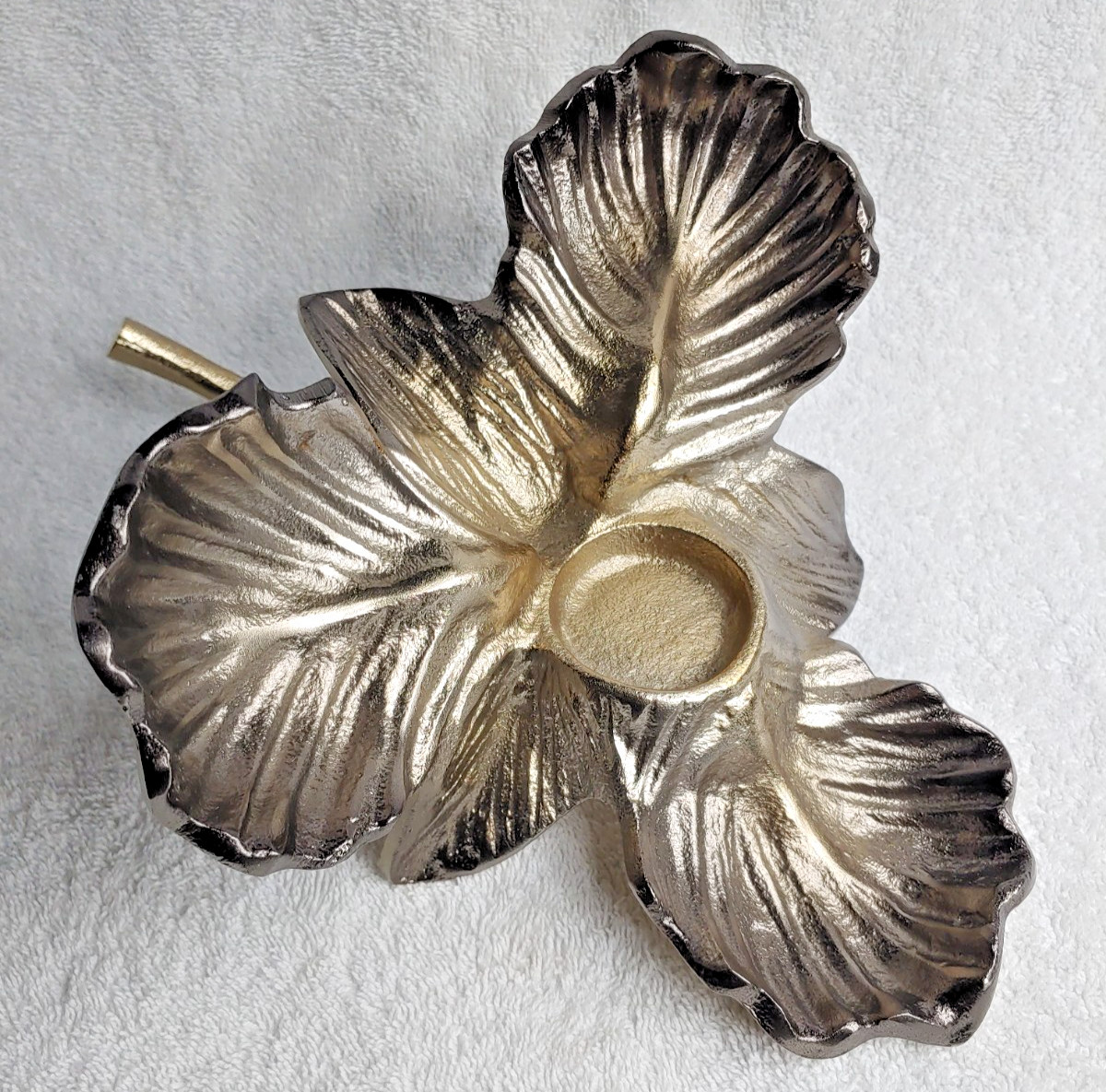 SAGEBROOK HOME METAL 12" ORCHID TEALIGHT CANDLE HOLDER