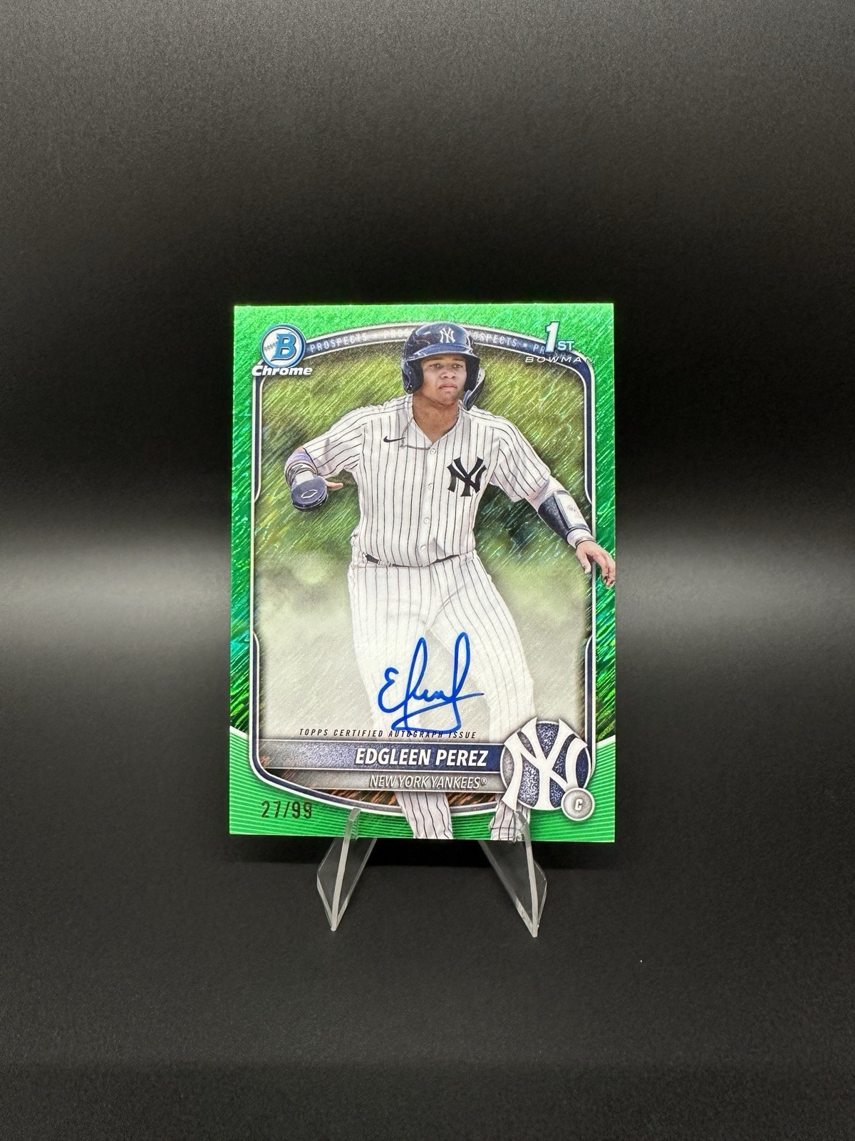 2025 BOWMAN CHROME - YANKEES EDGLEEN PEREZ 1st GREEN SHIMMER REFRACTOR AUTO /99