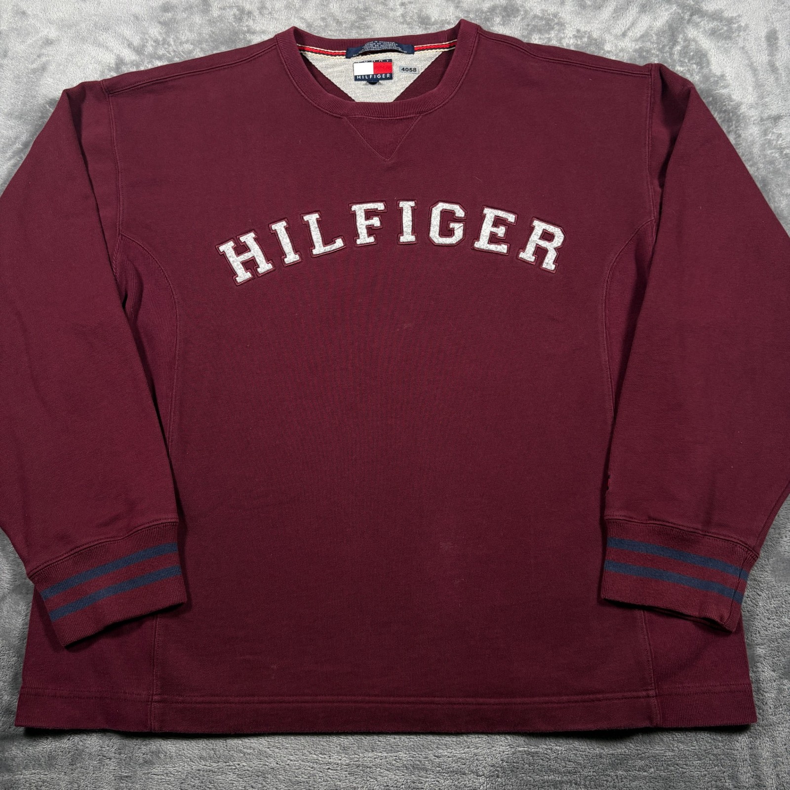 Vintage Tommy Hilfiger Sweatshirt Mens Large Maroon Cotton Winter Wear Outdoor
