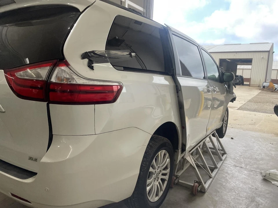 Used Speedometer Gauge fits: 2015 Toyota Sienna cluster MPH Limited Grade A - Image 4 of 4