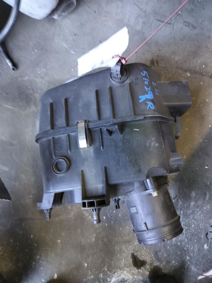 LEFT AIR CLEANER BOX OEM 2016 MASERATI GHIBLI
