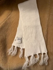 Warm acrylic infant/toddler scarf with fringe