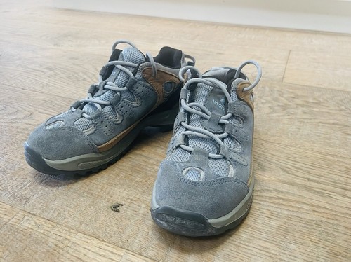 Vasque Hiking Shoe Kids Size 1 US 32.5 EUR - Tan/Blue - Picture 8 of 9