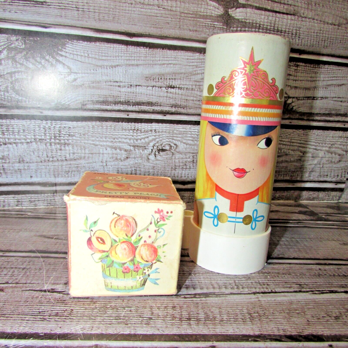 Vintage Avon Pretty Peach Cream Sachet Original Box Miss