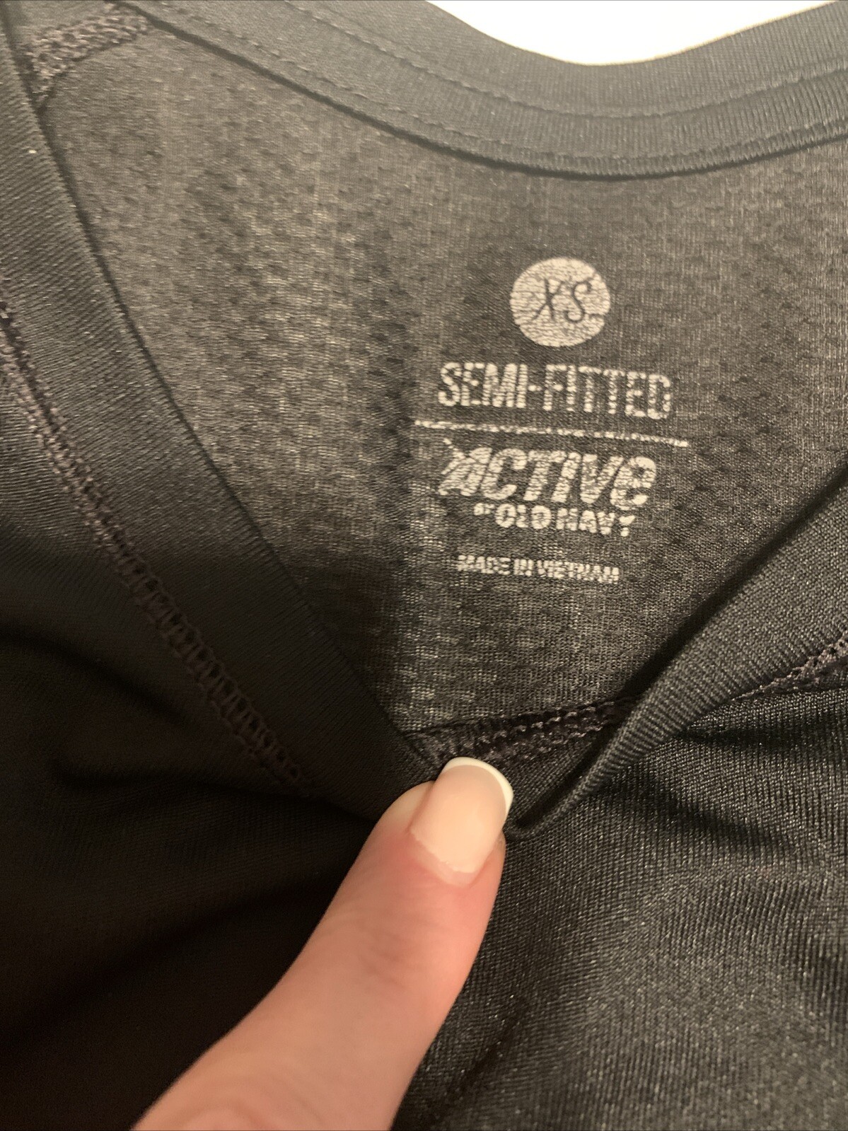 Old Navy Solid Black Active Semi Fitted Shirt Sle… - image 3