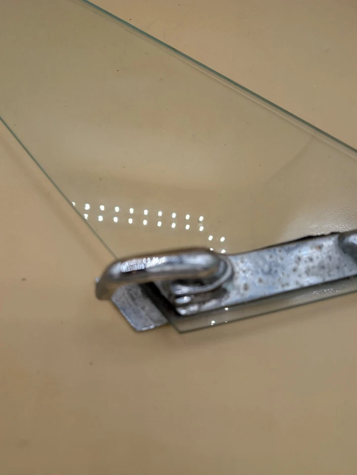 1963- 1964 Plymouth Fury Belvedere B Body Left  Driver Vent Window Glass 330 440 - Image 4 of 4