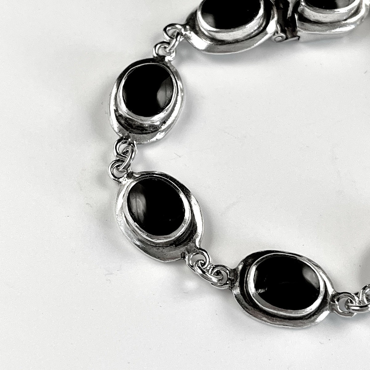 Brenda Schoenfeld Vintage Sterling Silver Black Onyx Bracelet Mexico View 4