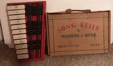 1950's "SONG BELLS" Xylophone by Walberg Original Box 18 Bells/Keys