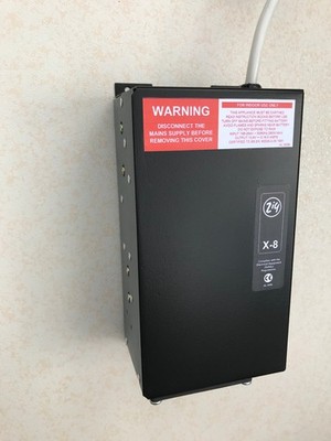 ZIG X-8 Batterieladegerät Netzteil für Caravan / Wohnmobil / Boot