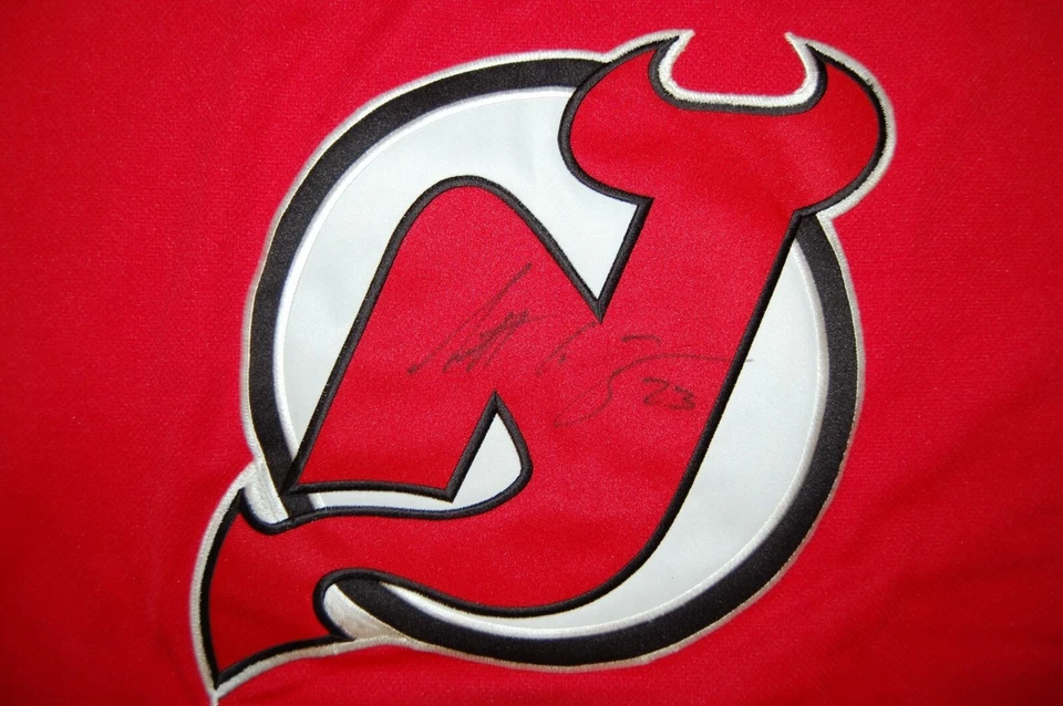 Camiseta nova com etiquetas vintage 2000 New Jersey Devils Pro Player Scott Gomez autógrafo XXL - Imagem 4 de 4