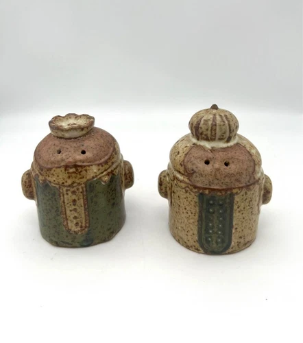 Vintage UCTCI Salt & Pepper Shakers KIng and Queen Redware  MCM Japan Royal