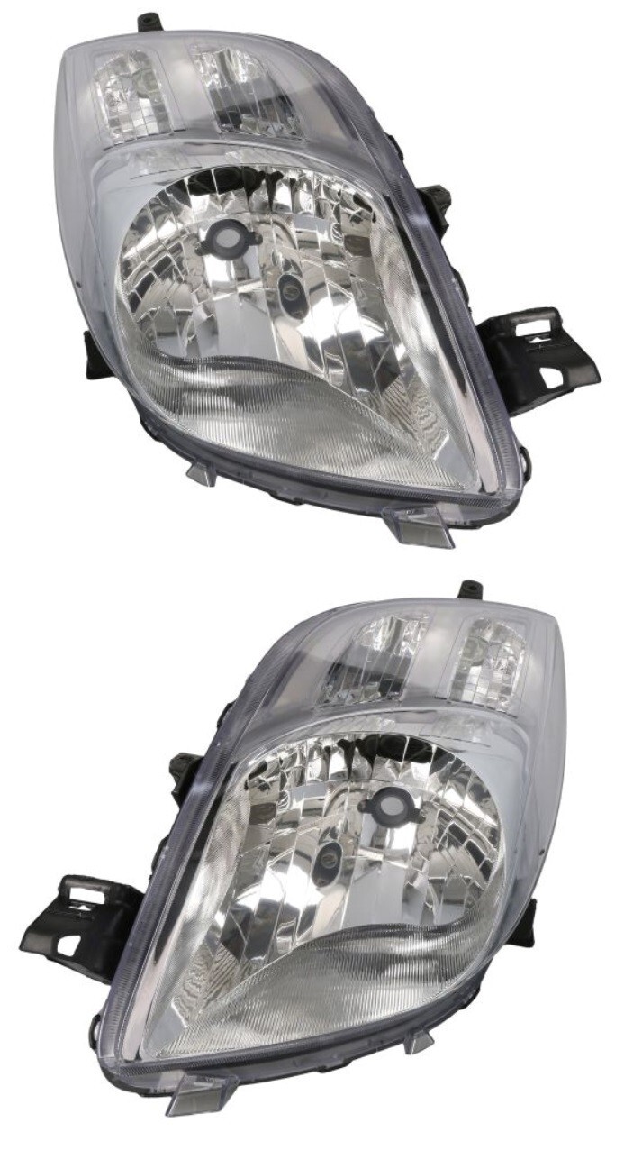 Phares avant Toyota Yaris XP90 pour rouler en securite la nuit feux electriques H4